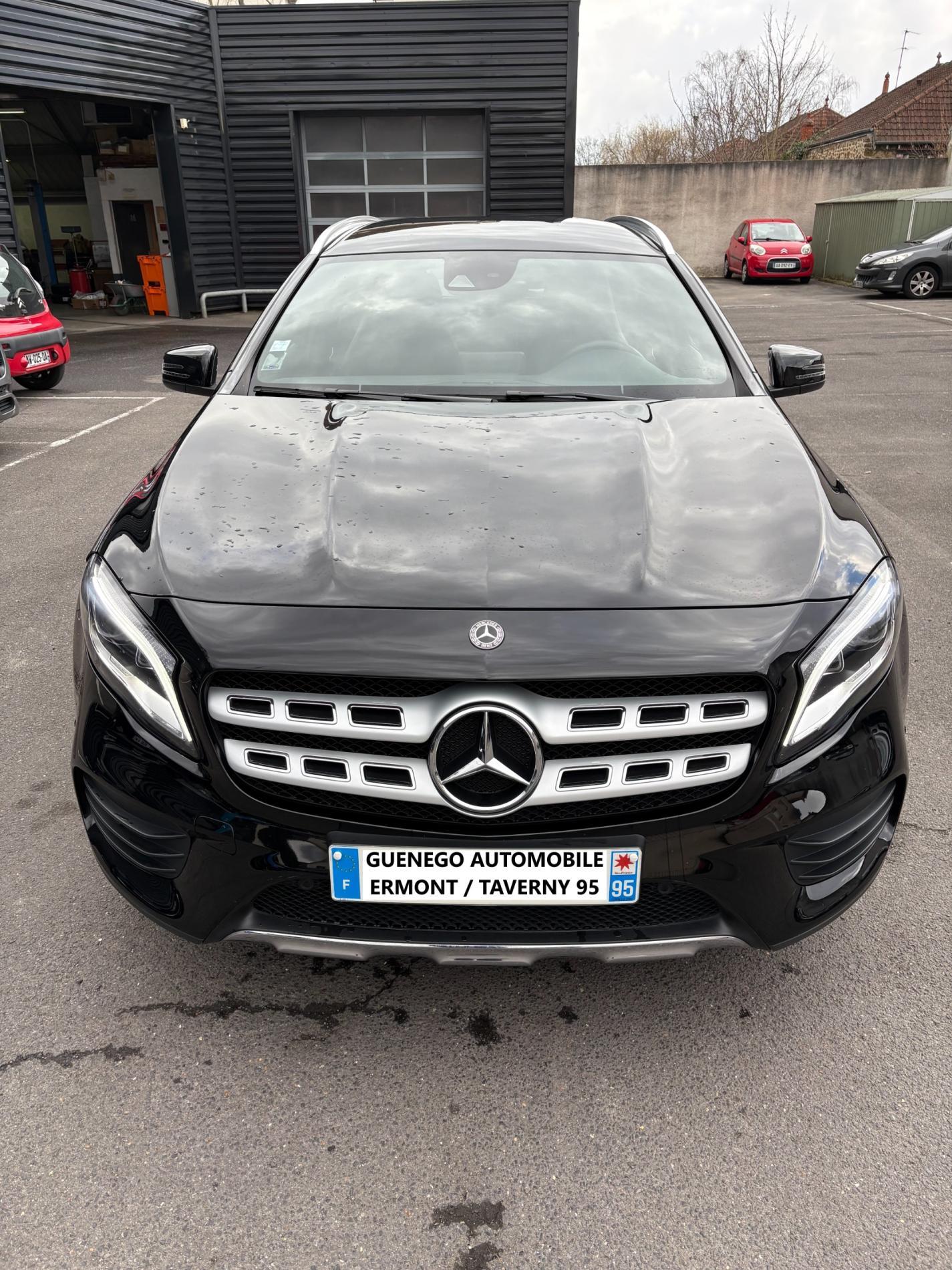 MERCEDES GLA